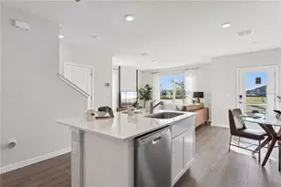 587 Preston Cv Dr, Saint Cloud, FL 34771 - Photo 8