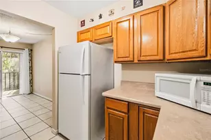 100 Sweetgum Woods Ct, Deltona, FL 32725 - Photo 14