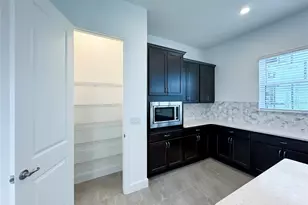 2046 Packing District Wy, Orlando, FL 32804 - Photo 20