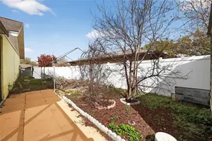 3101 Elderwood Pl, Seffner, FL 33584 - Photo 12
