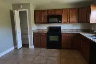 709 Cockatoo Ct, Poinciana, FL 34759 - Photo 4