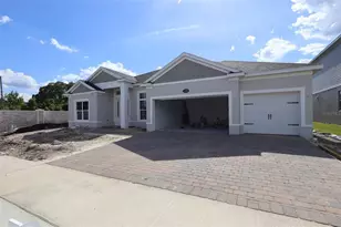 2746 Ravencliffe Ter, Oviedo, FL 32765 - Photo 2
