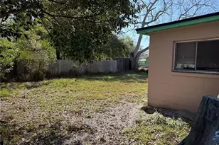 1523 Amaros Ave, Orlando, FL 32811 - Photo 4