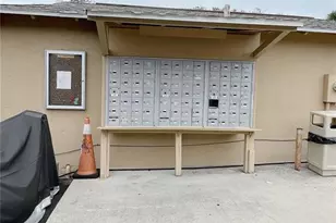 411 N Halifax Ave, Daytona Beach, FL 32118 - Photo 4