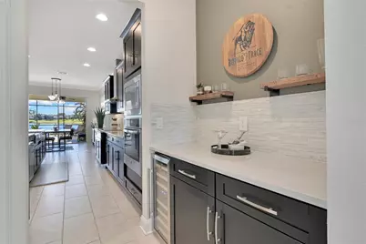 15195 Lake Claire Overlook Drive, Winter Garden, FL 34787 - Photo 8