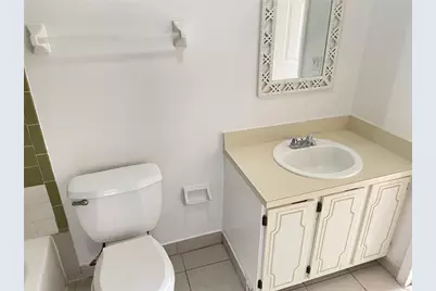 2352 Huntington Green Court #7, Orlando, FL 32839 - Photo 10