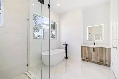 4528 Yorkshire Lane, Kissimmee, FL 34758 - Photo 38