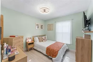 2405 Weymouth Ct, Kissimmee, FL 34743 - Photo 10