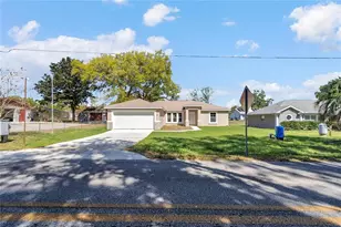 8677 SE 157th Pl, Summerfield, FL 34491 - Photo 2