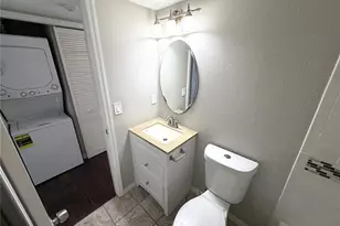 7113 E Bank Dr, Tampa, FL 33617 - Photo 12