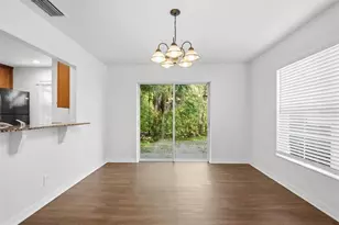 9620 Charlesberg Dr, Tampa, FL 33635 - Photo 6