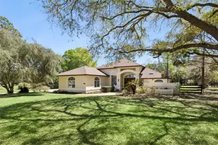 6270 NE 49th St, Silver Springs, FL 34488 - Photo 2
