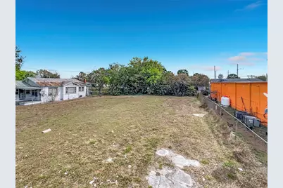 2471 Greenway Street, Sanford, FL 32771 - Photo 2