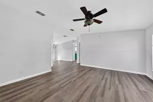 5353 NE 136th Pl, Oxford, FL 34484 - Photo 8