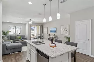 2555 Egret Shores Dr, Orlando, FL 32825 - Photo 6