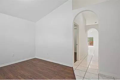 5817 Mohr Loop, Tampa, FL 33615 - Photo 4