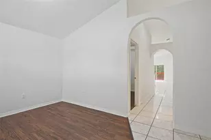 5817 Mohr Loop, Tampa, FL 33615 - Photo 4