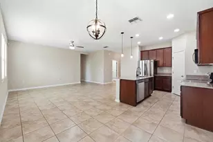 215 Lakeshore Dr, Davenport, FL 33837 - Photo 8