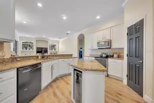 1710 Shadowmoss Cir, Lake Mary, FL 32746 - Photo 18