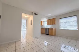 219 Amherst Ave, Sarasota, FL 34232 - Photo 2