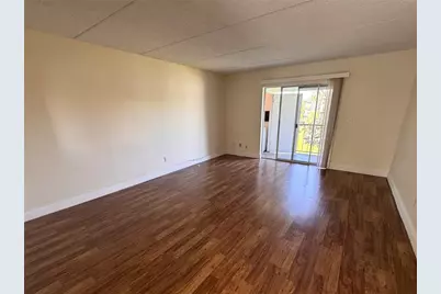 2850 Somerset Park Drive #201, Tampa, FL 33613 - Photo 2