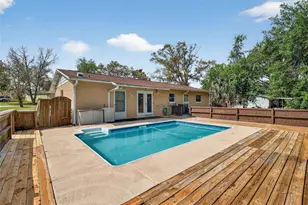 405 Tropic Cir, Fruitland Park, FL 34731 - Photo 24
