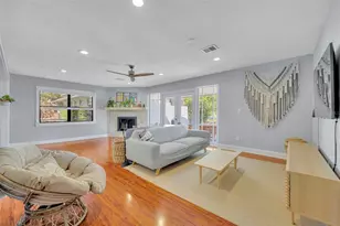 1081 Lake Weldona Dr, Orlando, FL 32806 - Photo 10