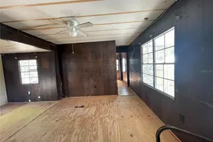 31725 Spruce Dr, Eustis, FL 32736 - Photo 4