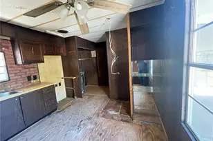 31725 Spruce Dr, Eustis, FL 32736 - Photo 8