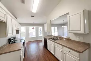 127 Redwood Track Course, Ocala, FL 34472 - Photo 2