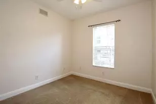 3001 Laurel Park Ln, Kissimmee, FL 34741 - Photo 14