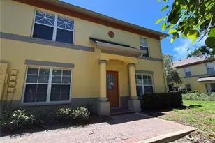 3845 Island Way, Saint Petersburg, FL 33705 - Photo 2
