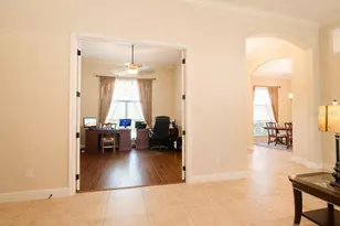 15950 Splendid Oaks Ln, Tavares, FL 32778 - Photo 12