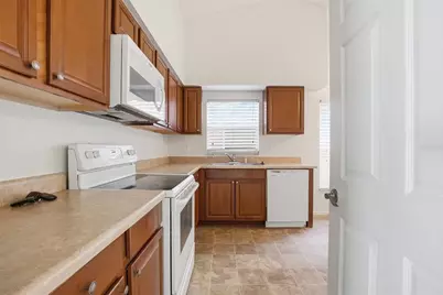11320 Clayridge Drive, Tampa, FL 33635 - Photo 6