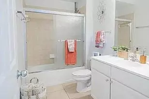 5202 Hampton Beach Pl, Tampa, FL 33609 - Photo 10