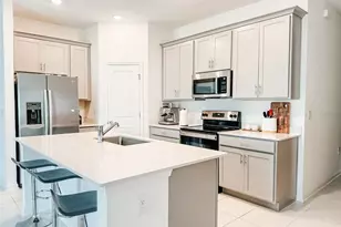 1828 Perch Hammock Loop, Groveland, FL 34736 - Photo 2