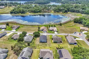 78 Fairway Cir, Umatilla, FL 32784 - Photo 6