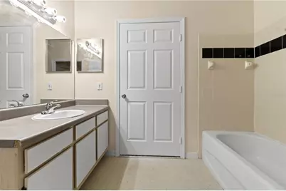 6021 Westgate Drive #823, Orlando, FL 32835 - Photo 20