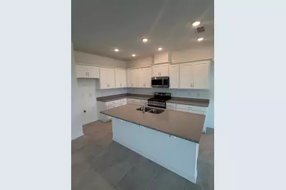 24546 Hodges Reserve Avenue, Howey in the Hills, FL 34737 - Photo 2