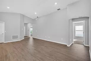 1054 SILAS St, Haines City, FL 33844 - Photo 16