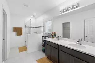 687 Campo Ln, Davenport, FL 33837 - Photo 18