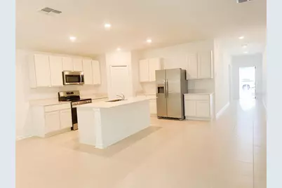 4802 Katrina Drive, Haines City, FL 33844 - Photo 4