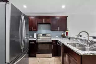12747 Somerset Oaks St, Orlando, FL 32828 - Photo 4