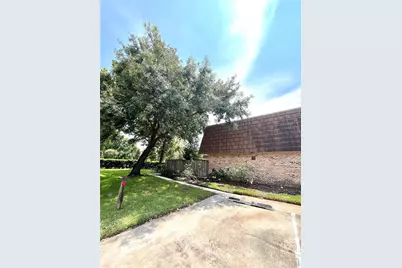 5268 Coral Court #612, Orlando, FL 32811 - Photo 2