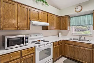 10010 Lakeshore Dr, Clermont, FL 34711 - Photo 8
