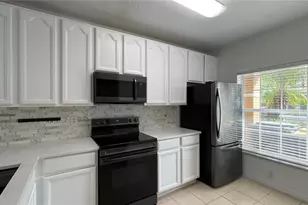 249 Weymouth Dr, Davenport, FL 33897 - Photo 4