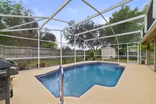 124 Country Lakes Cir, Groveland, FL 34736 - Photo 2