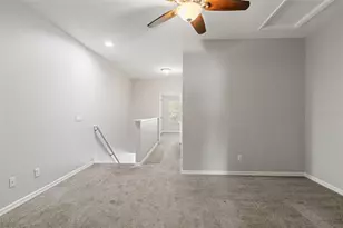 12581 Streamdale Dr, Tampa, FL 33626 - Photo 14