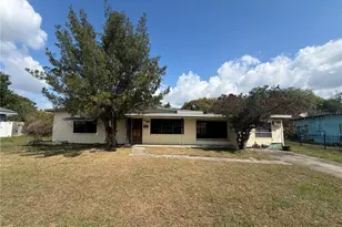 917 Locust Ave, Orlando, FL 32809 - Photo 2