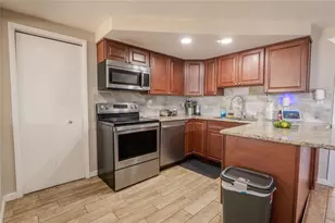 1050 Deal Ln, Holiday, FL 34691 - Photo 8